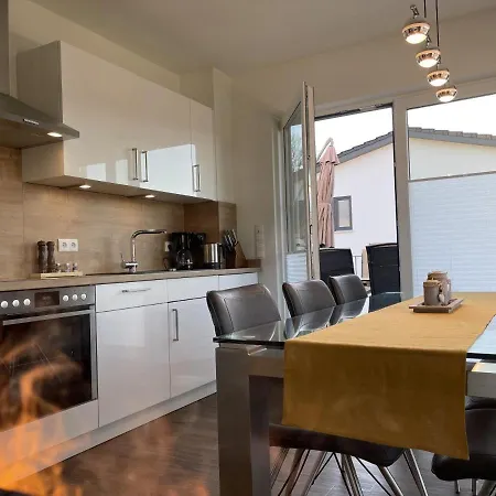 Diemelblick 22 - Seeblick Ferienhaus *